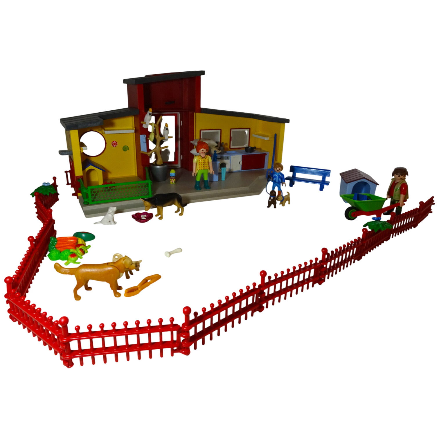 Playmobil 9275 « Pension des animaux » d'occasion PLAYMOBIL - Dès 4 ans | Ref 12982 Très bon état -  reconditionné disponible sur Label Emmaüs